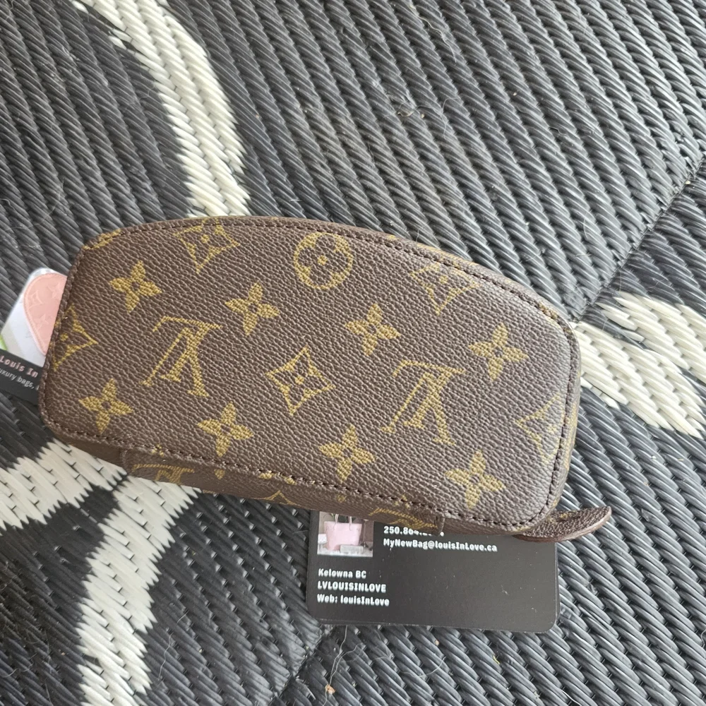 SOLD - Picture 1 of 6